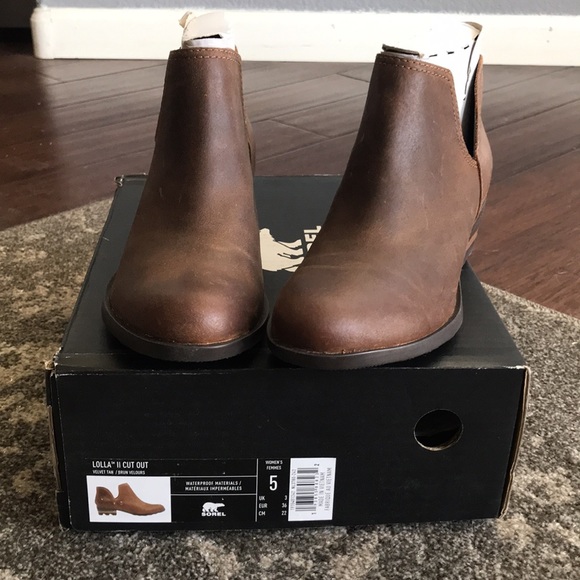 Sorel Lolla Cut Out Bootie - Picture 2 of 7